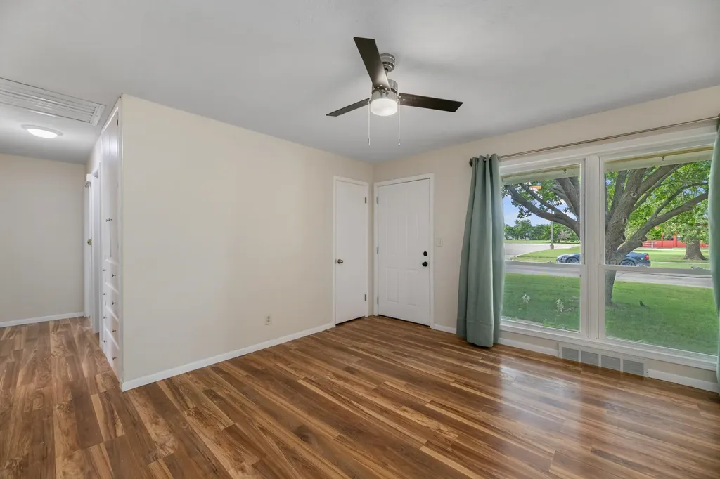 3236 S Bonn Avenue Wichita KS 67217