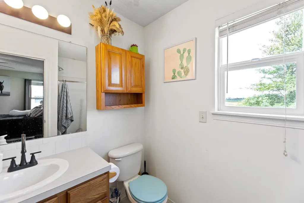 605 Clover Lane Hesston KS 67062