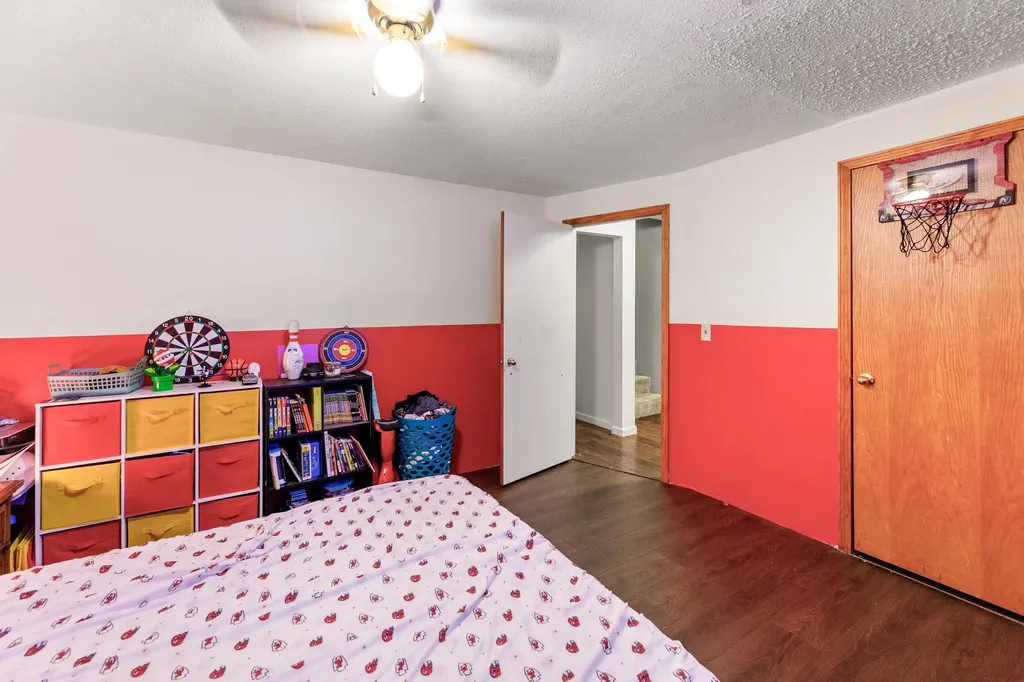 605 Clover Lane Hesston KS 67062