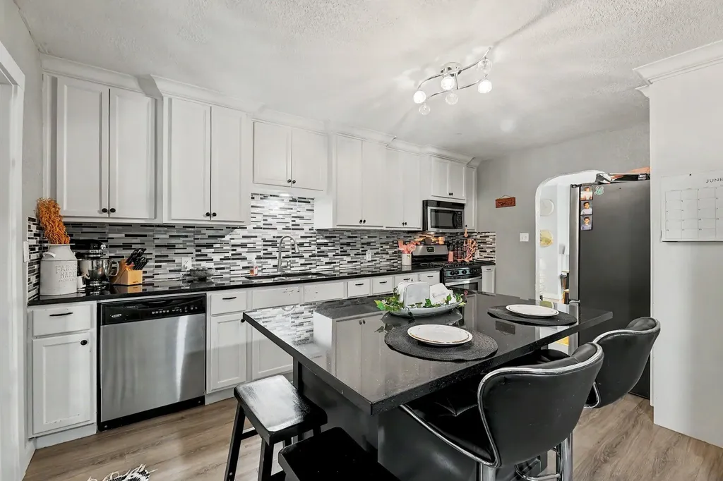 1048 N Pershing Street Wichita KS 67208