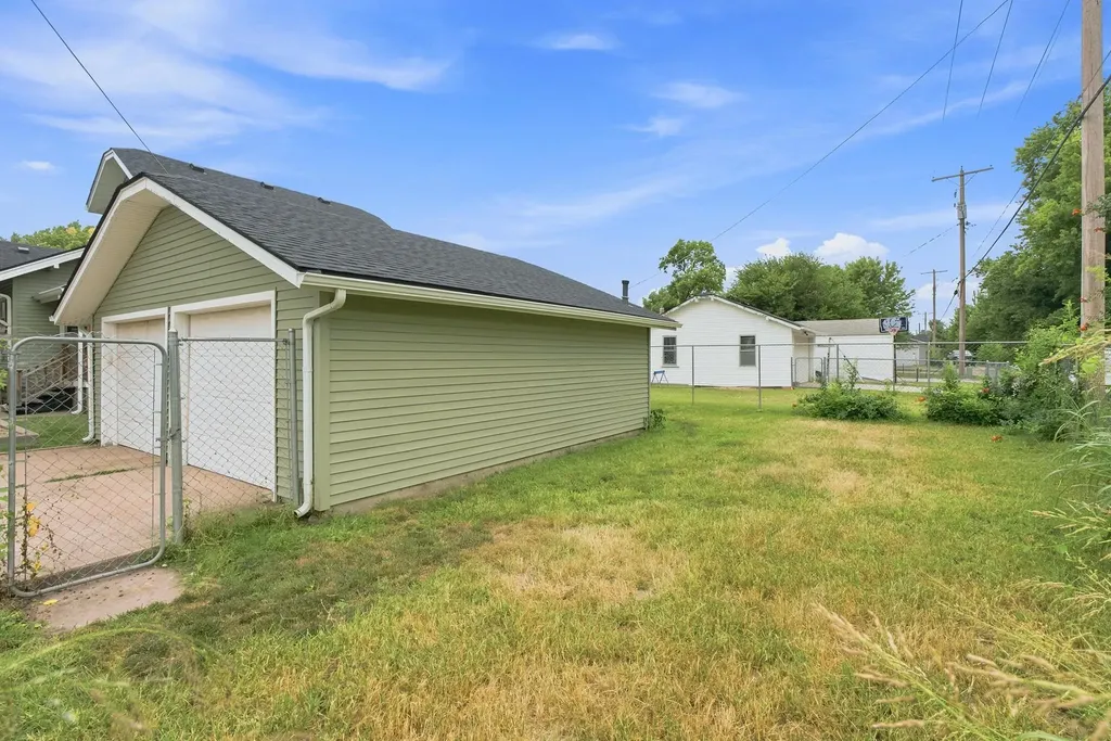 300 N Meridian Avenue Valley Center KS 67147-2505