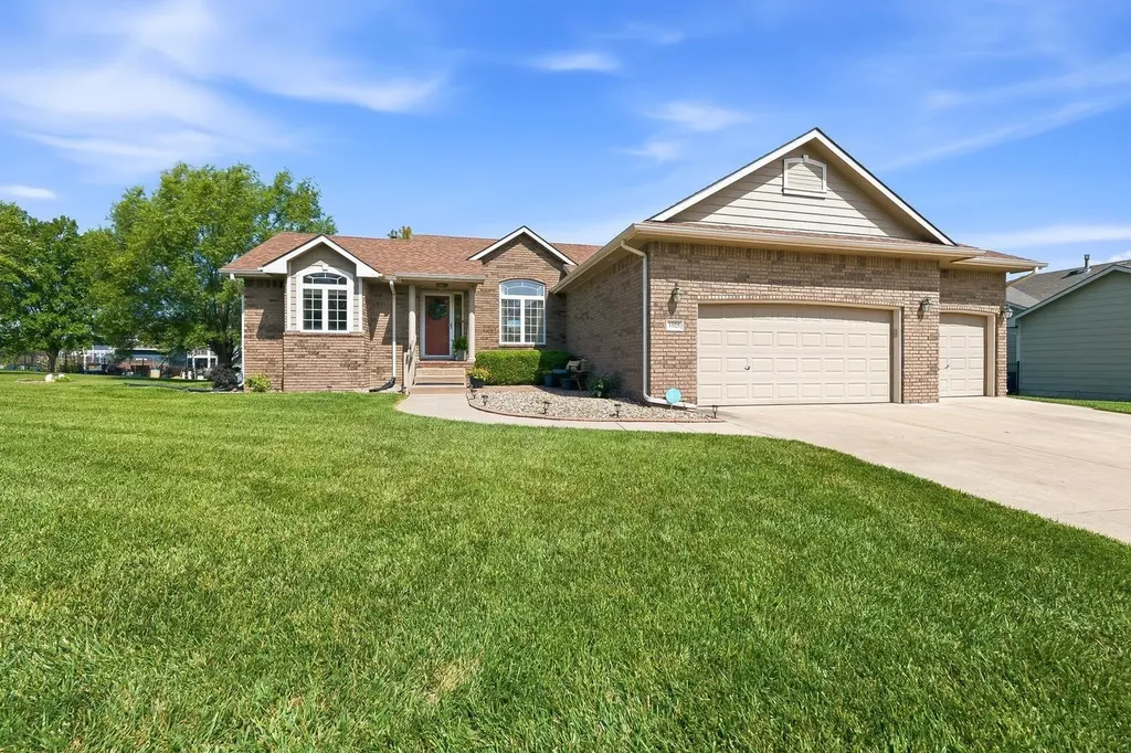 Wichita KS, 1025 S Glenmoor Street