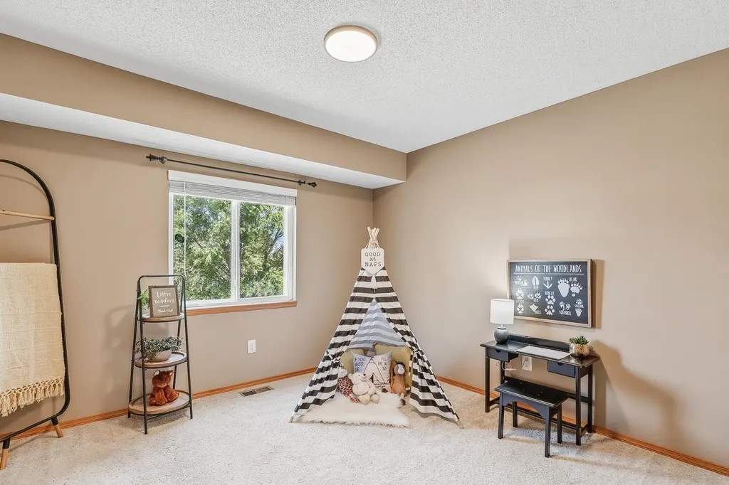 1025 S Glenmoor Street Wichita KS 67207