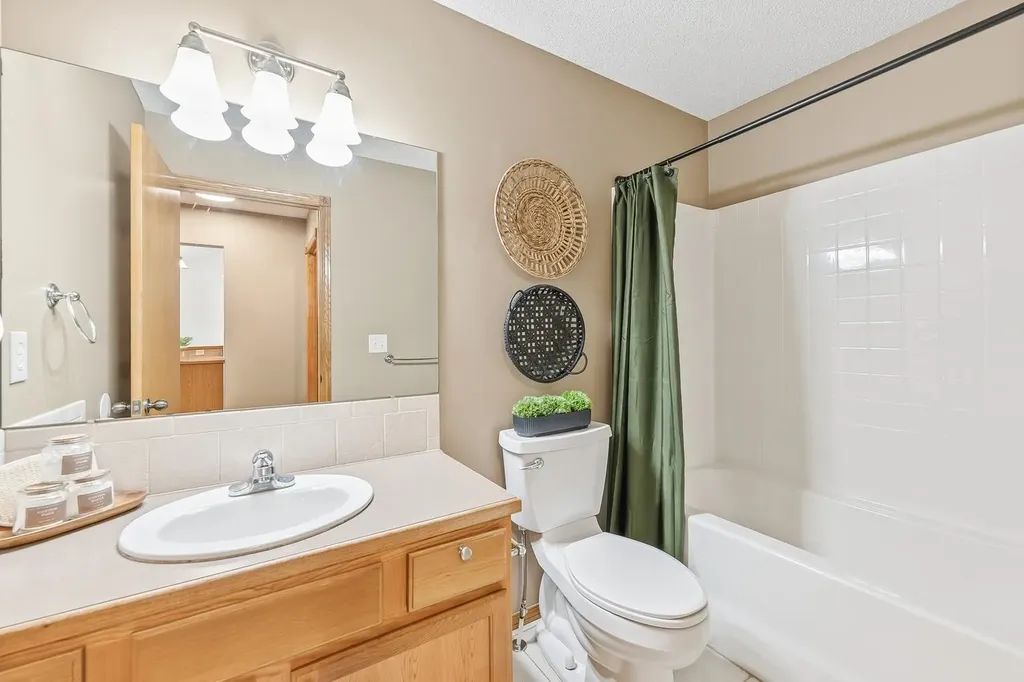 1025 S Glenmoor Street Wichita KS 67207