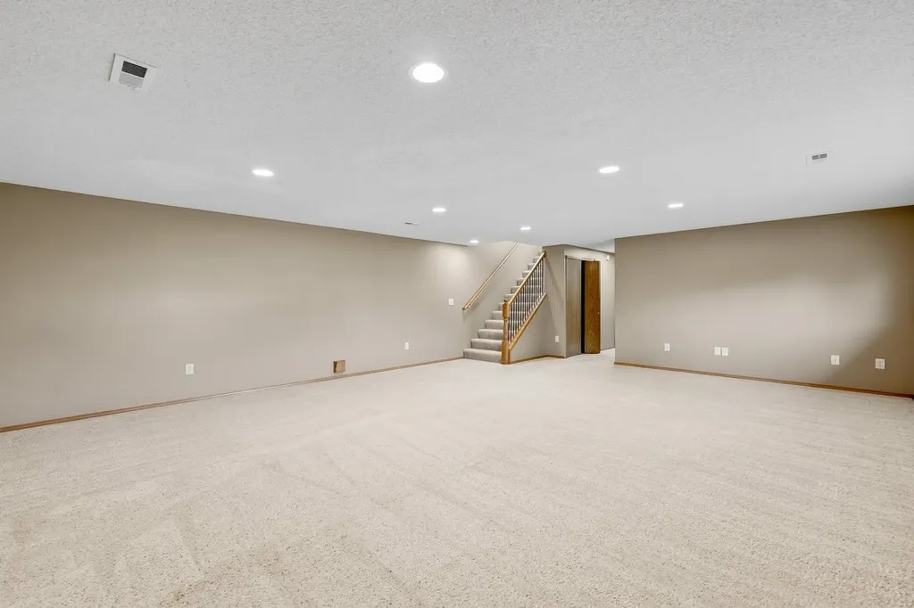 1025 S Glenmoor Street Wichita KS 67207