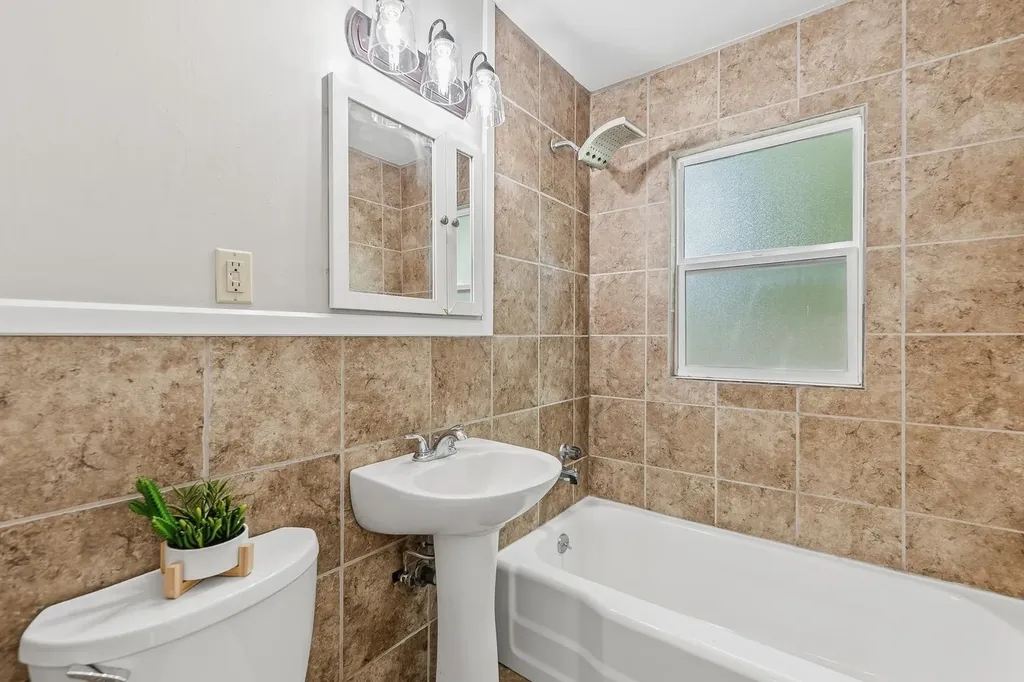1650 N High Street Wichita KS 67203