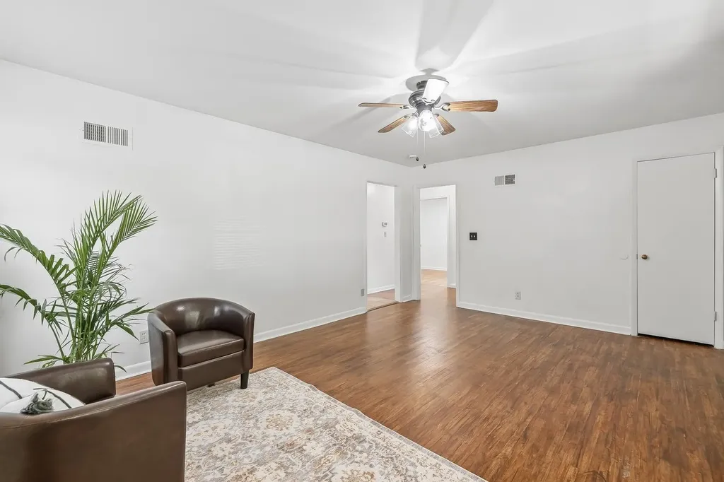 1650 N High Street Wichita KS 67203