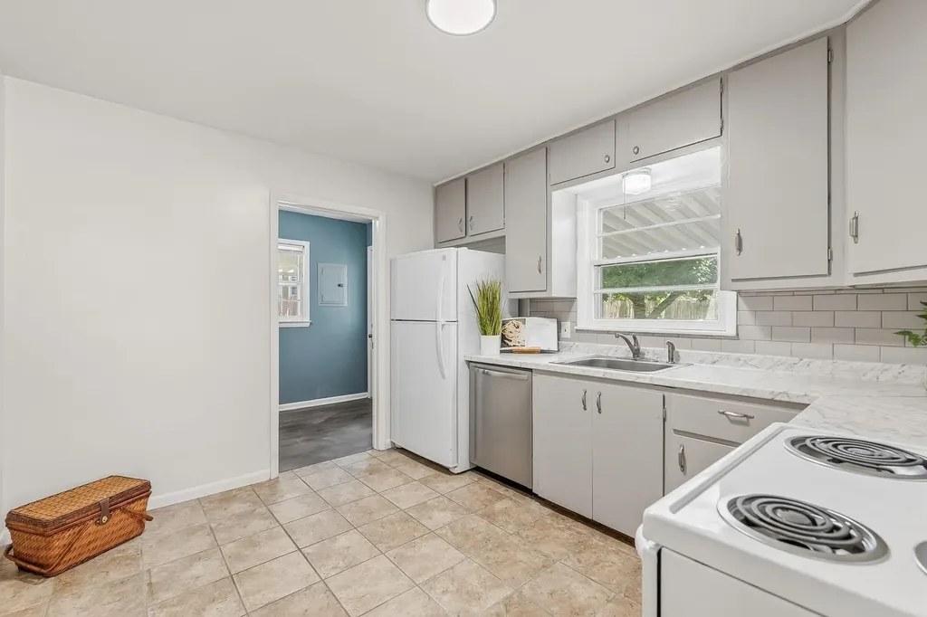1650 N High Street Wichita KS 67203