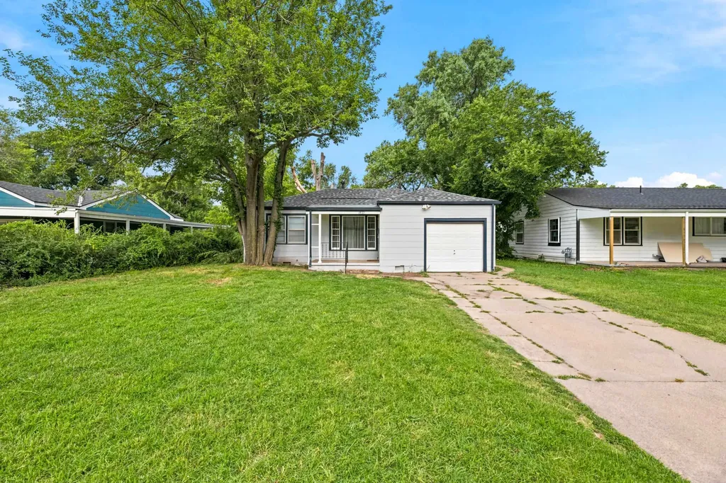 1837 N St Paul Wichita KS 67203
