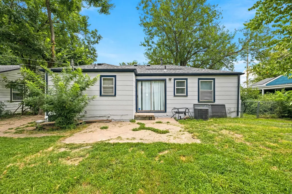 1837 N St Paul Wichita KS 67203