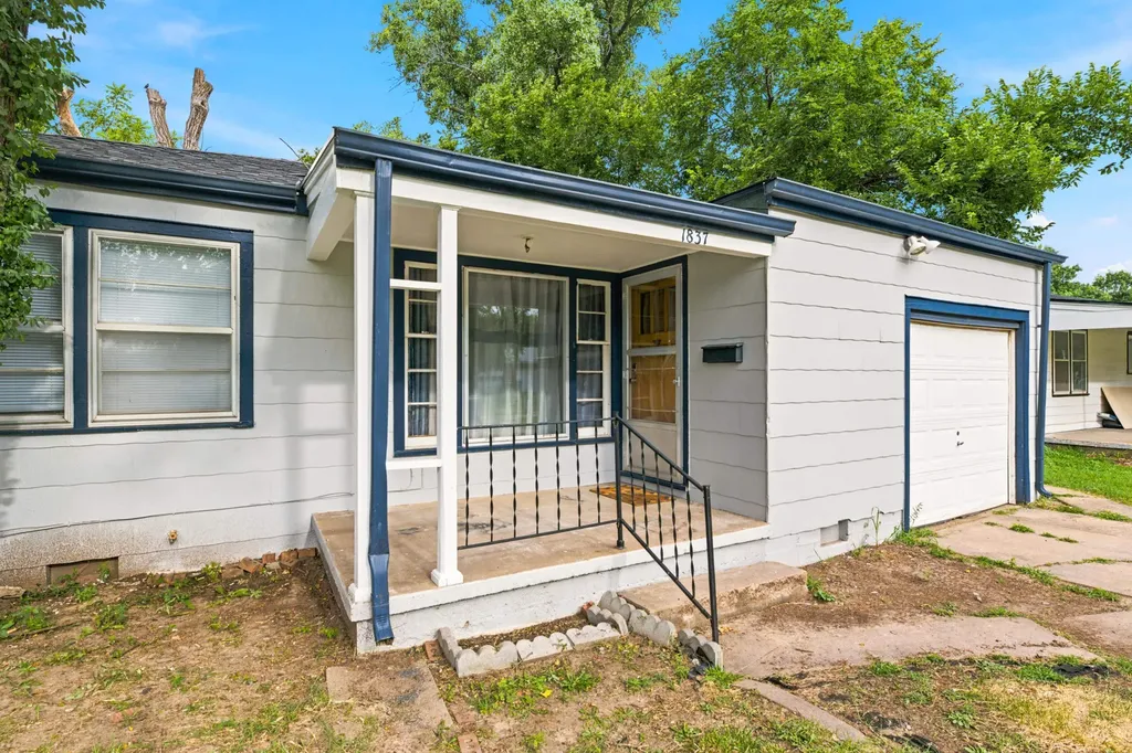 1837 N St Paul Wichita KS 67203