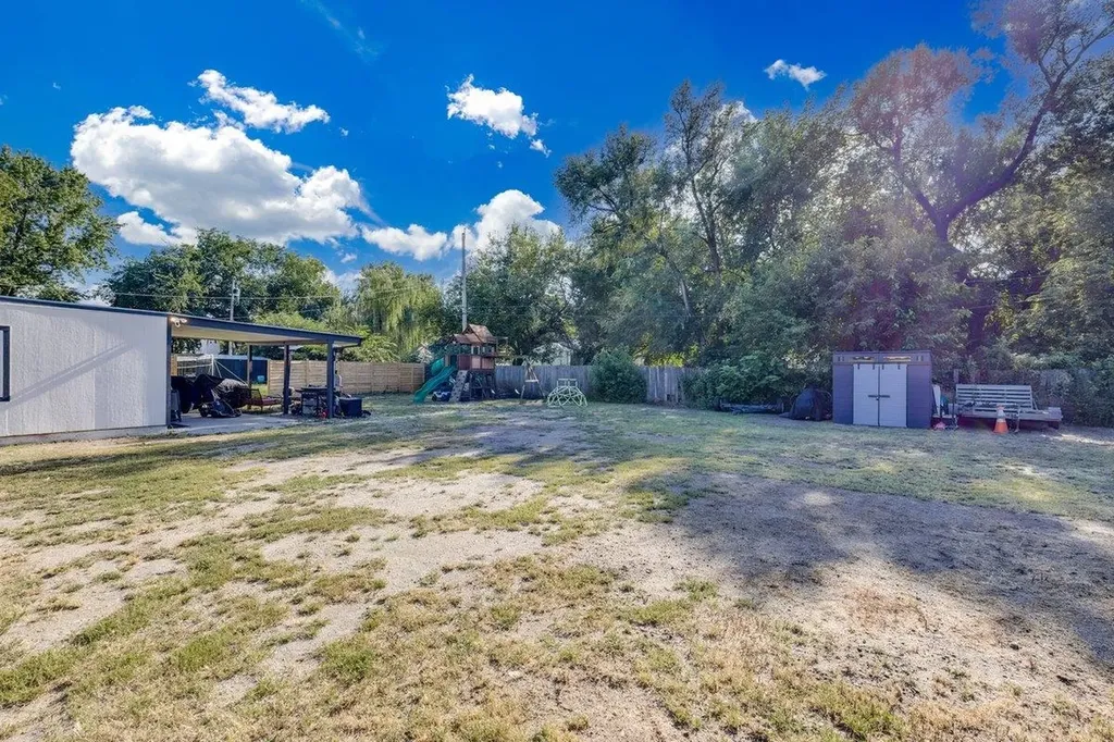 2819 N Park Place Wichita KS 67204