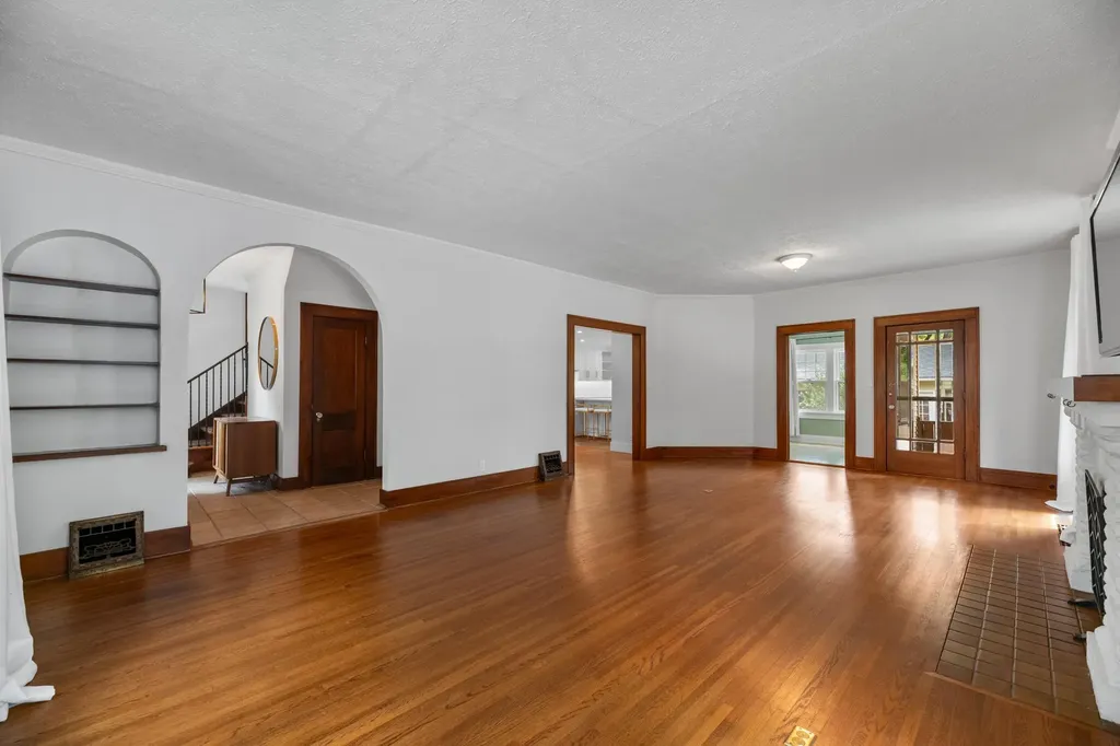402 N Fountain Avenue Wichita KS 67208
