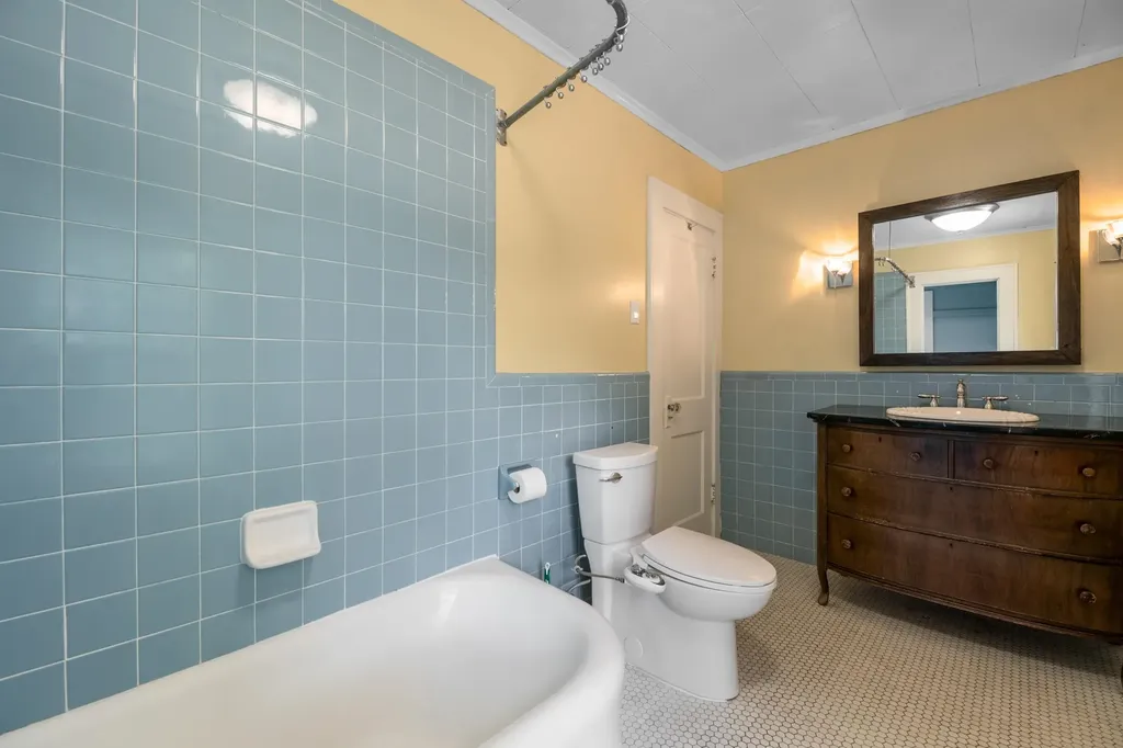 402 N Fountain Avenue Wichita KS 67208