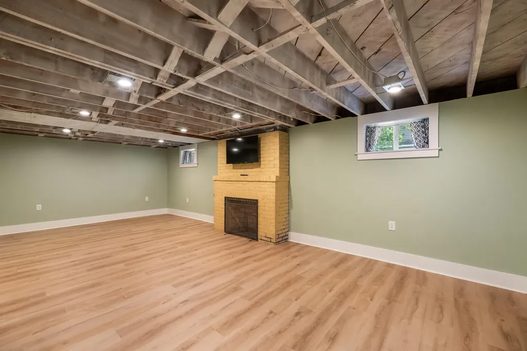 402 N Fountain Avenue Wichita KS 67208