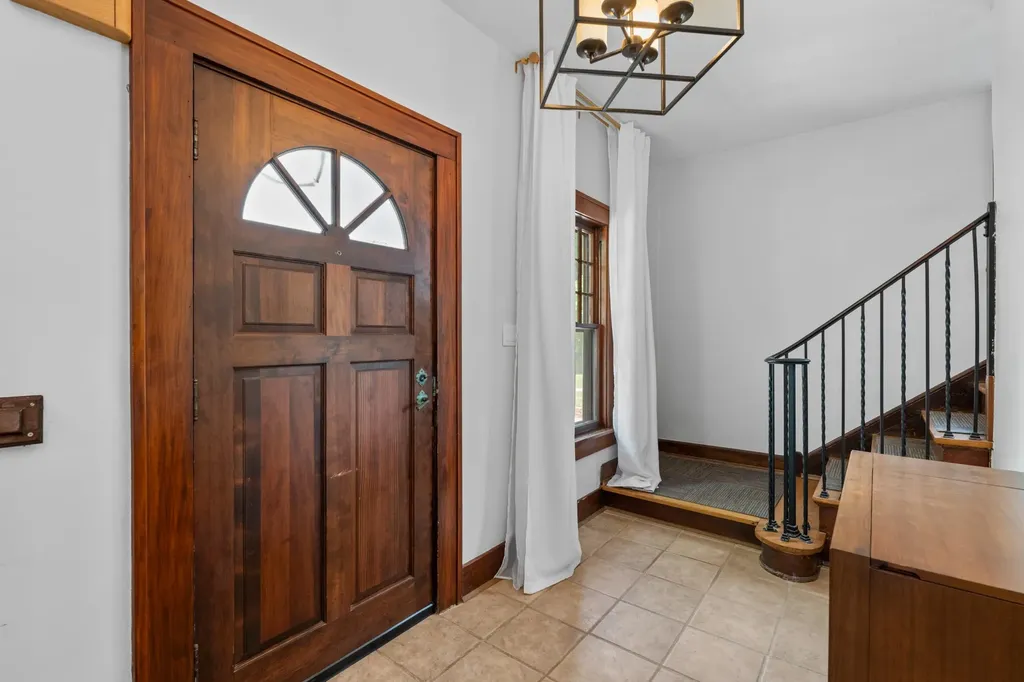 402 N Fountain Avenue Wichita KS 67208