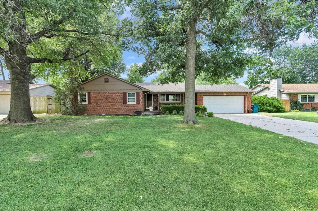 8923 W 11th Wichita KS 67212