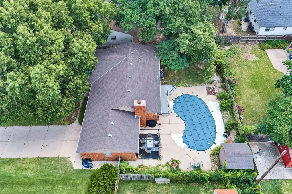 8923 W 11th Wichita KS 67212