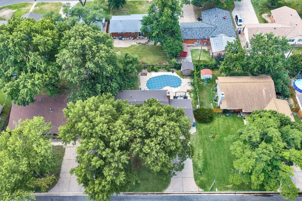8923 W 11th Wichita KS 67212