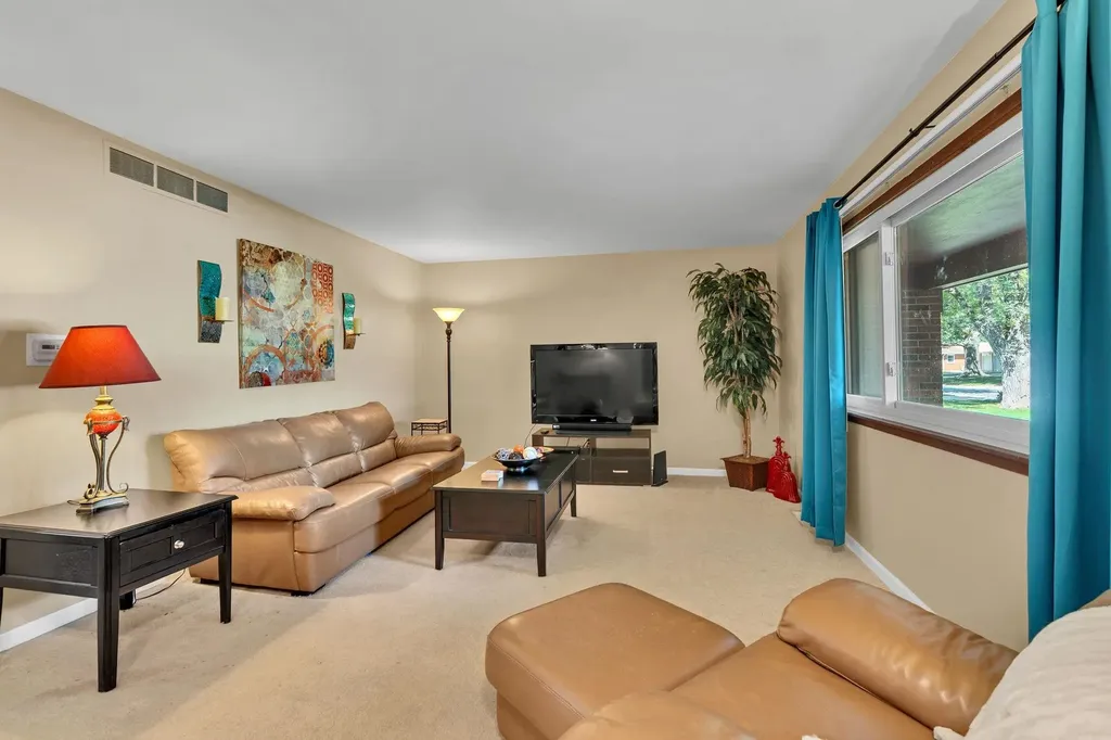 8923 W 11th Wichita KS 67212