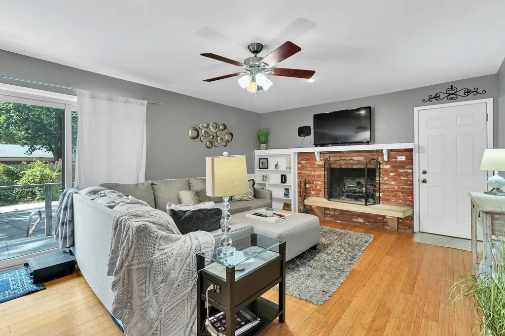 8923 W 11th Wichita KS 67212