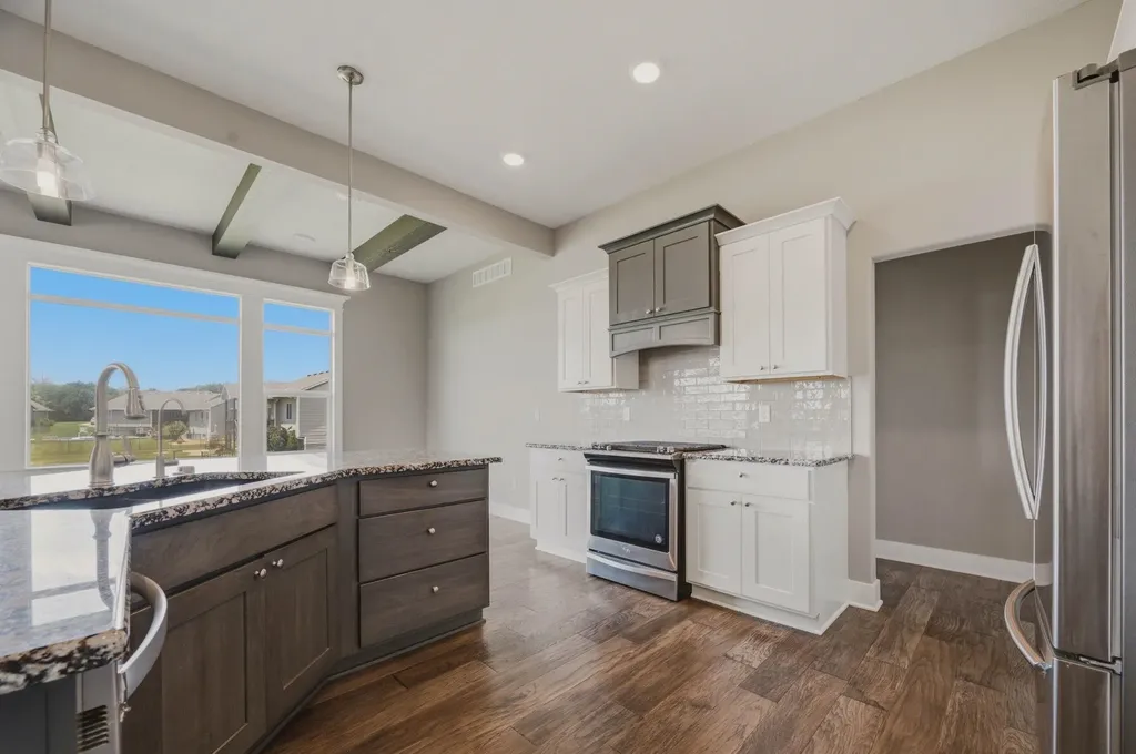 1601 N Blackstone Wichita KS 67235