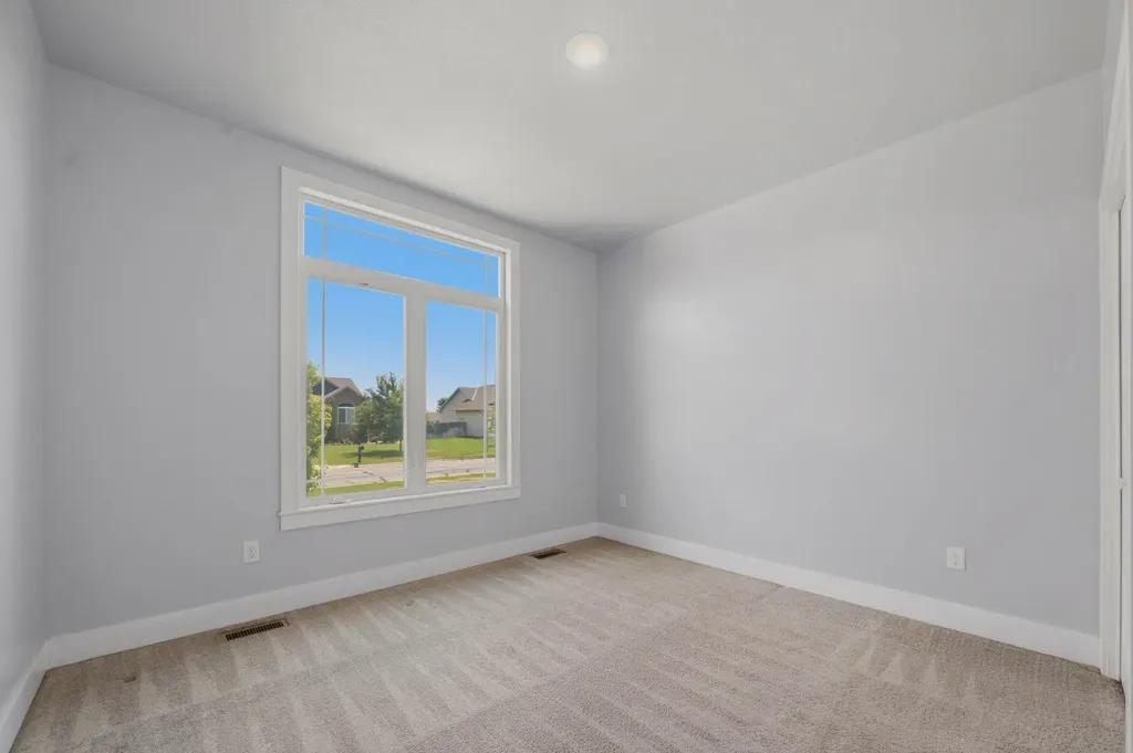 1601 N Blackstone Wichita KS 67235