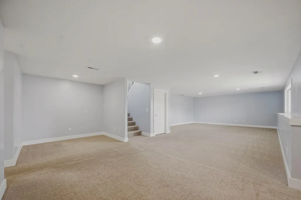 1601 N Blackstone Wichita KS 67235