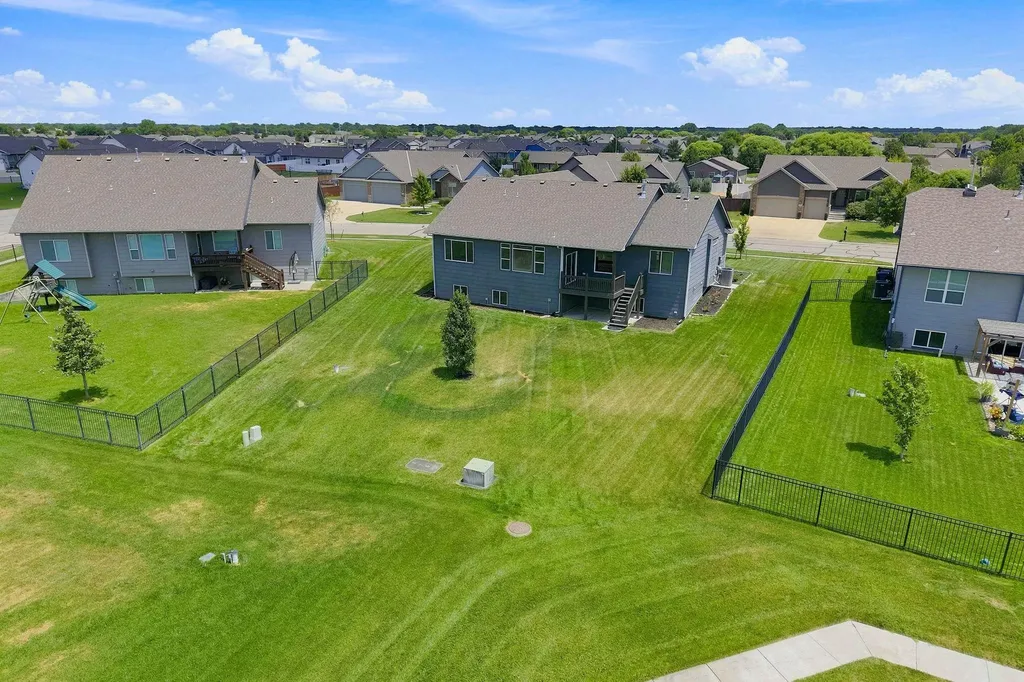 1601 N Blackstone Wichita KS 67235
