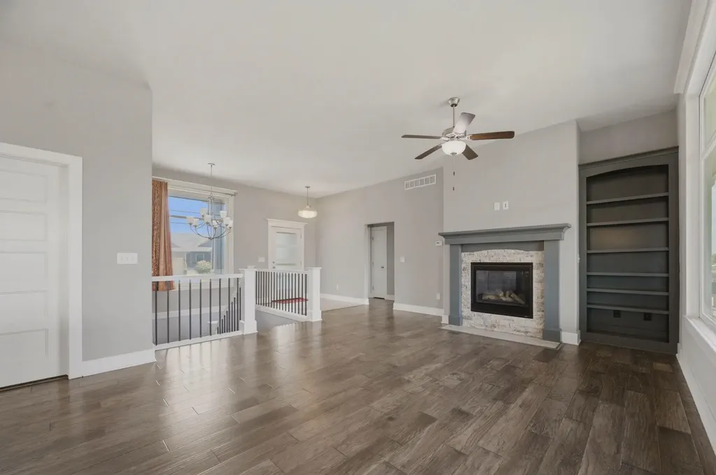 1601 N Blackstone Wichita KS 67235