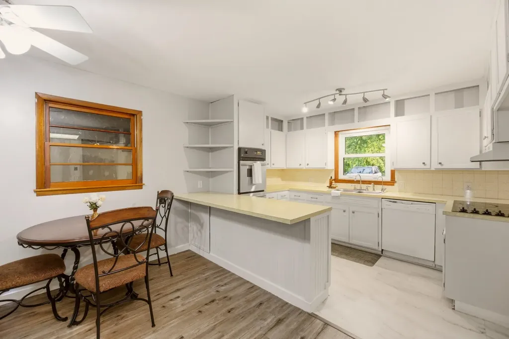5519 N Salina Wichita KS 67204
