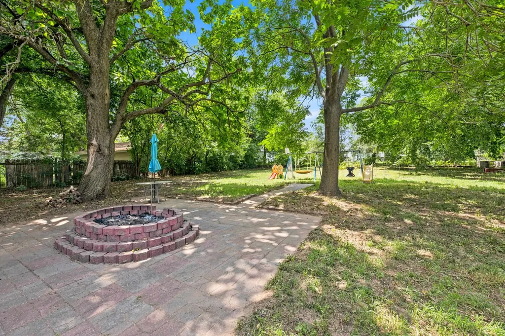 5519 N Salina Wichita KS 67204