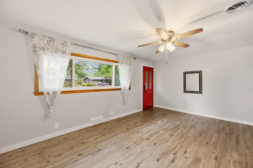 5519 N Salina Wichita KS 67204