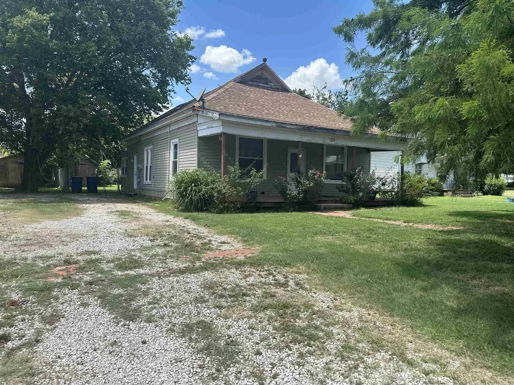 219 N Market Street Caldwell KS 67152