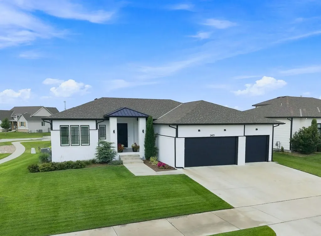 2403 N Bluestone Street Andover KS 67002