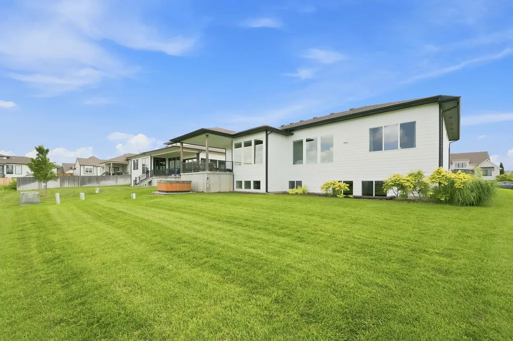 2403 N Bluestone Street Andover KS 67002