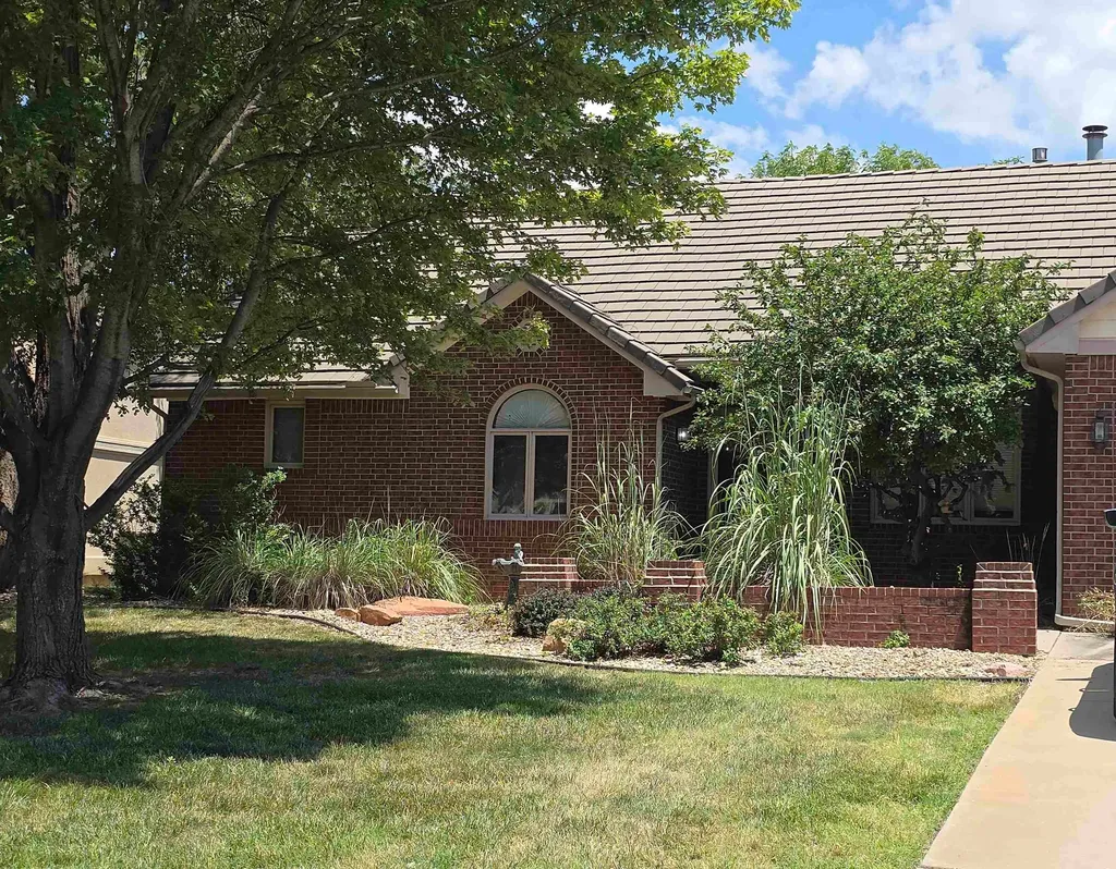 4014 N Tara Circle Wichita KS 67226