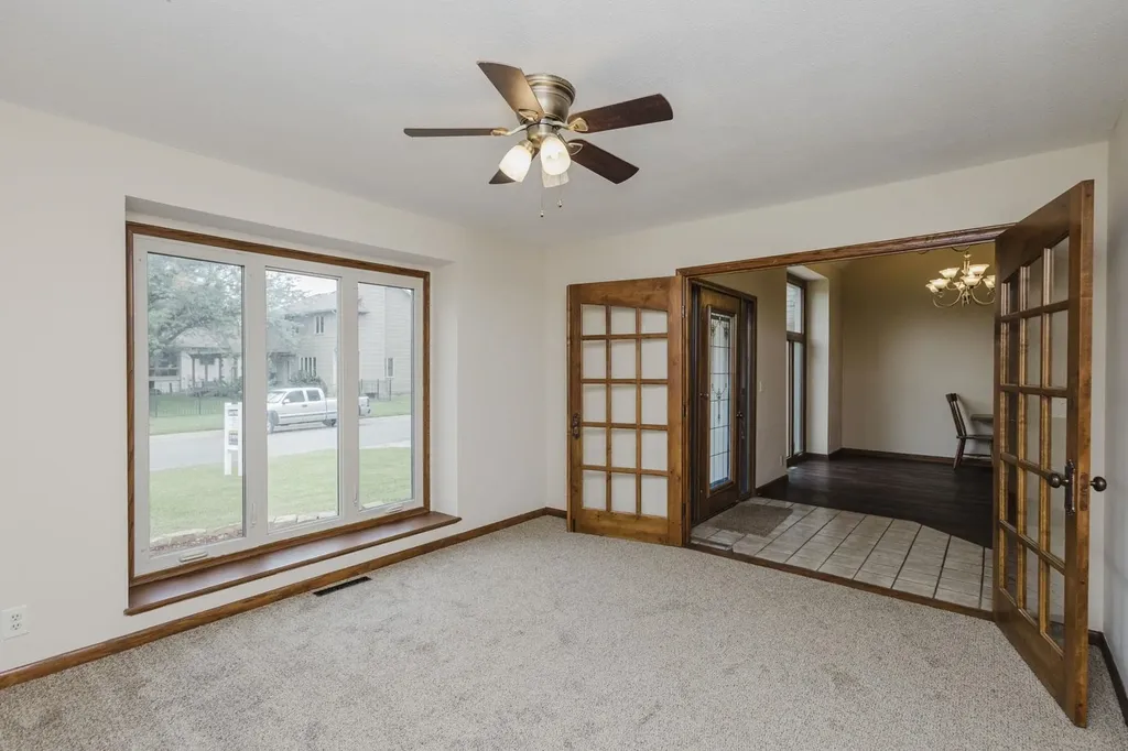 1212 N Coachhouse Wichita KS 67235