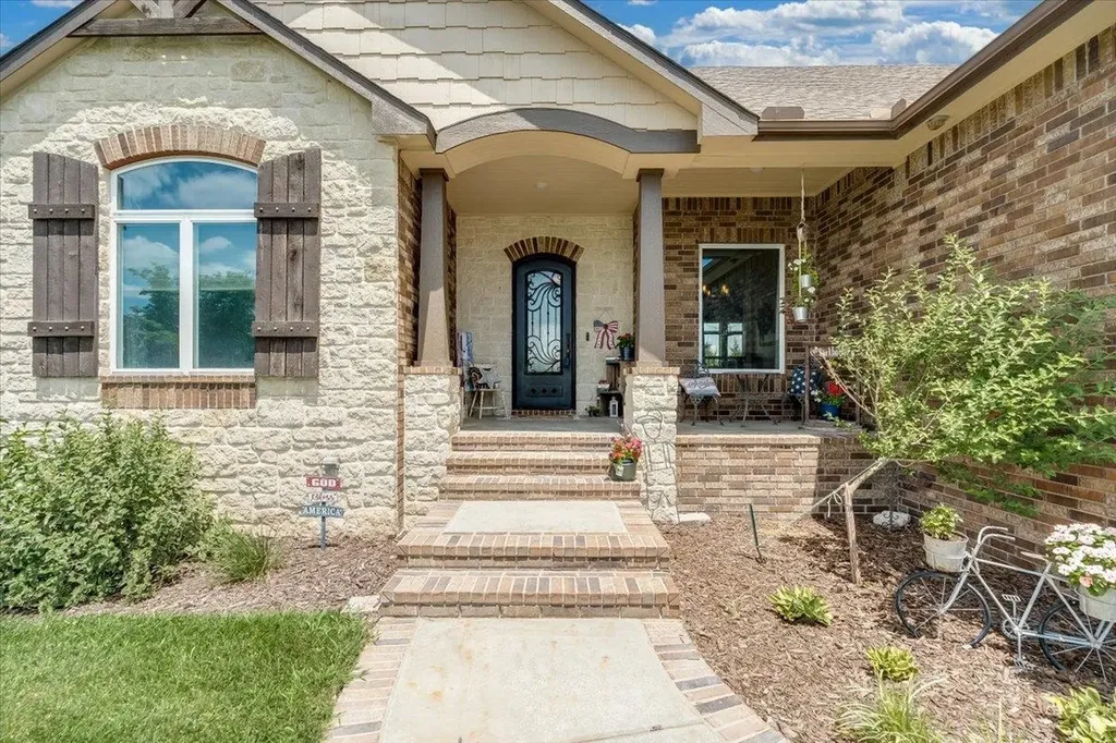 2625 S Saratoga Court Goddard KS 67052