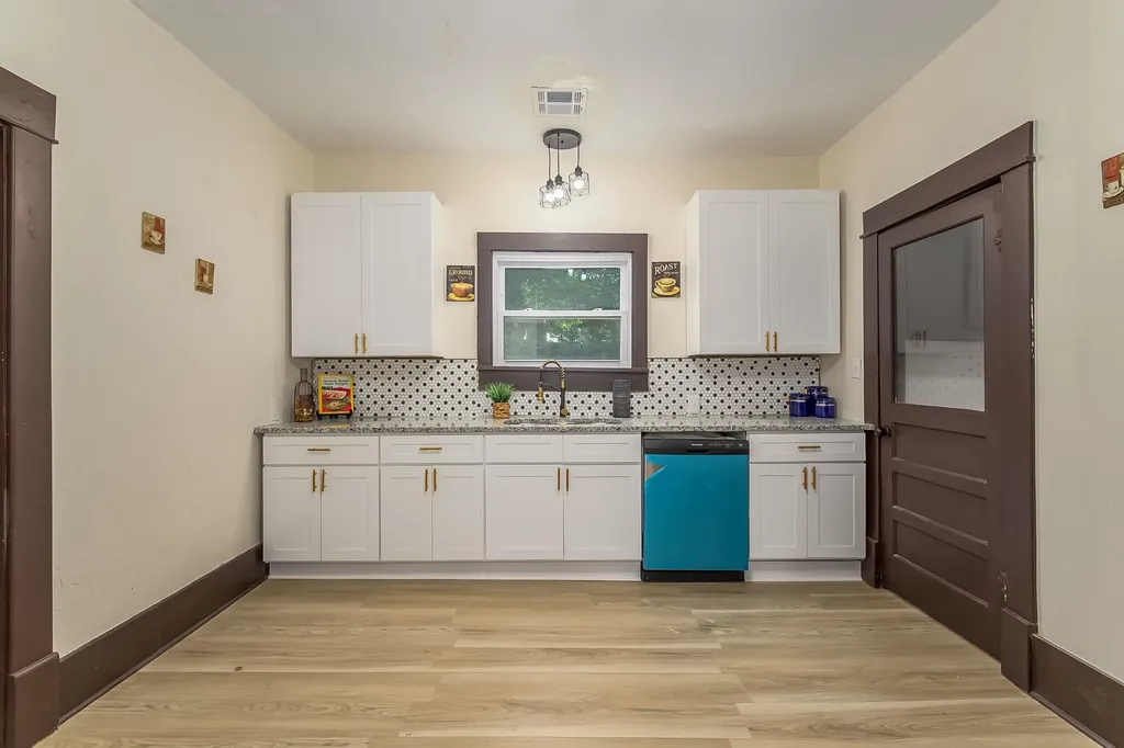 205 N Sedgwick Street Wichita KS 67203-5647