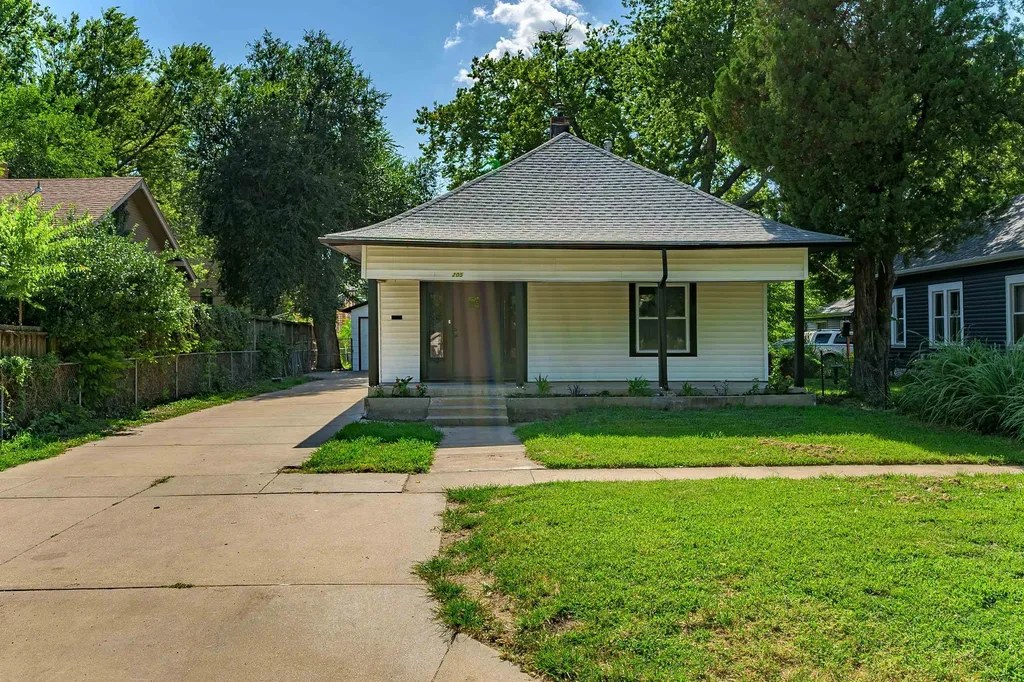 205 N Sedgwick Street Wichita KS 67203-5647