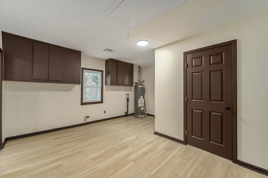 205 N Sedgwick Street Wichita KS 67203-5647