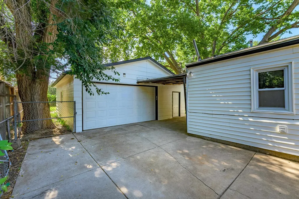 205 N Sedgwick Street Wichita KS 67203-5647