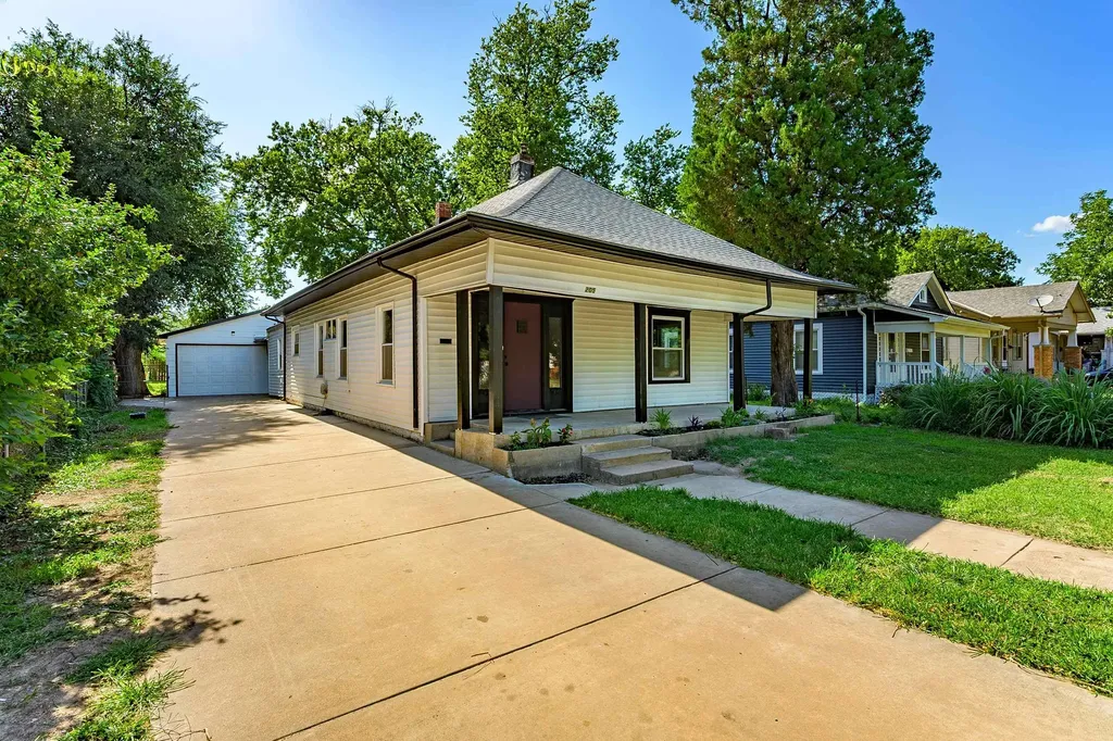 205 N Sedgwick Street Wichita KS 67203-5647
