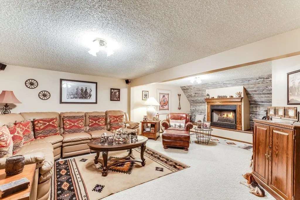 4604 Sequoia Street Hutchinson KS 67502