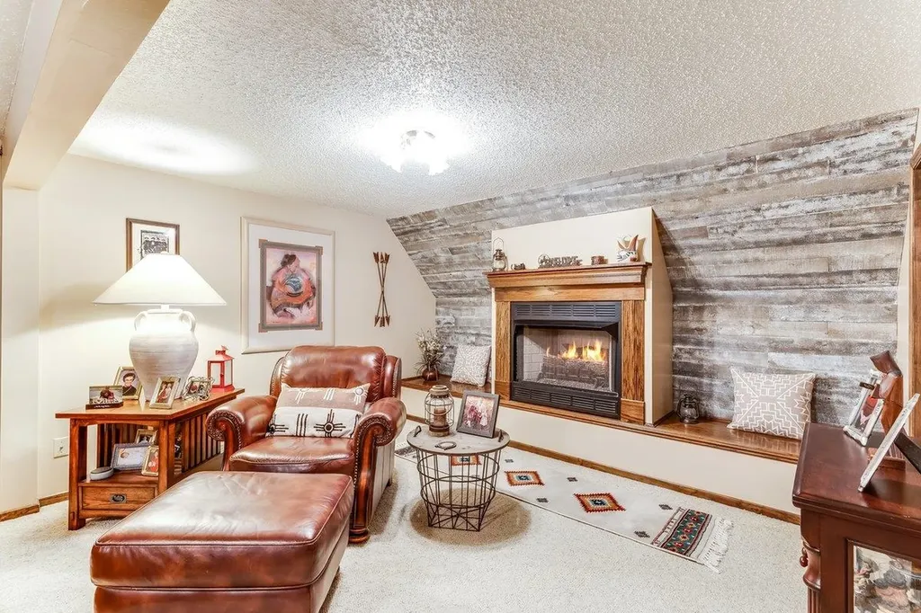 4604 Sequoia Street Hutchinson KS 67502