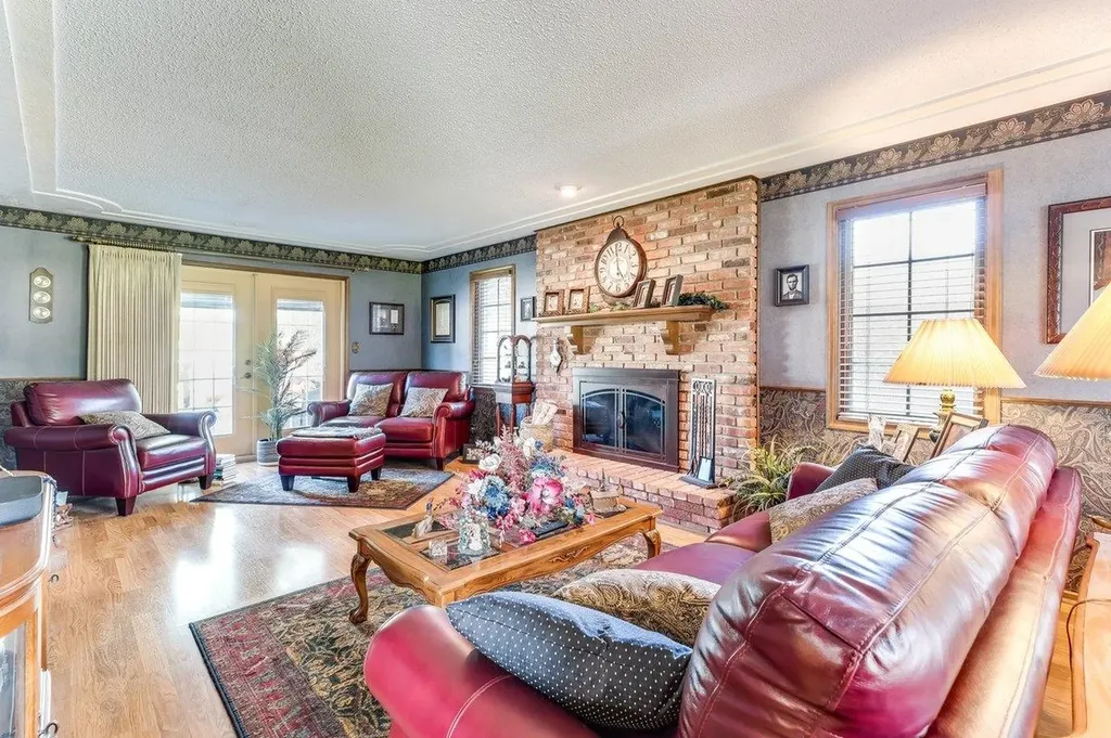 4604 Sequoia Street Hutchinson KS 67502