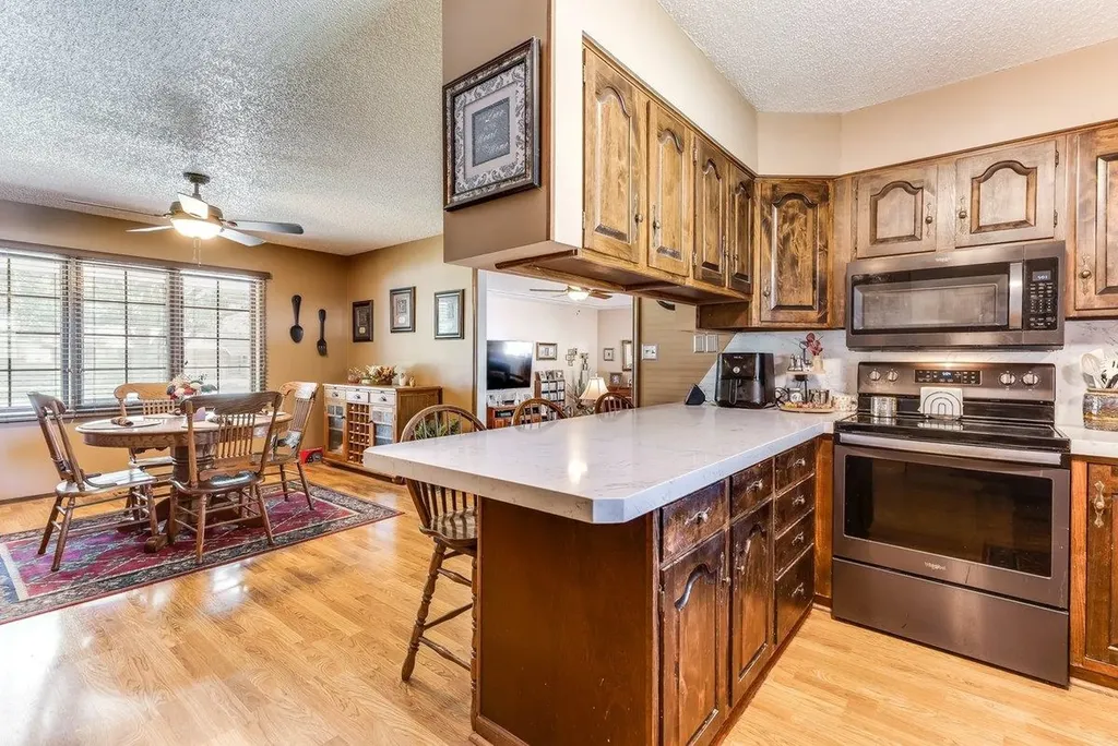 4604 Sequoia Street Hutchinson KS 67502
