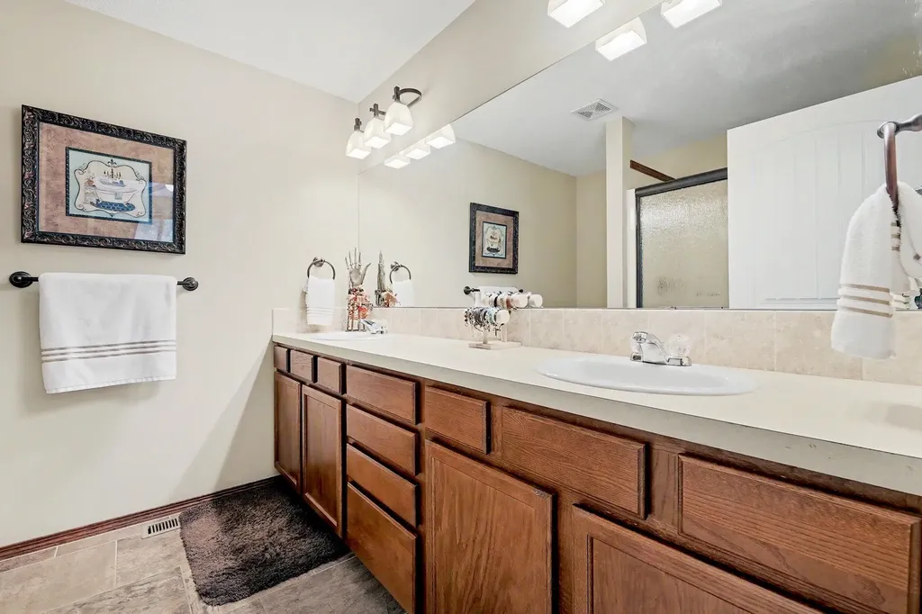 2906 N Emerson Street Derby KS 67037