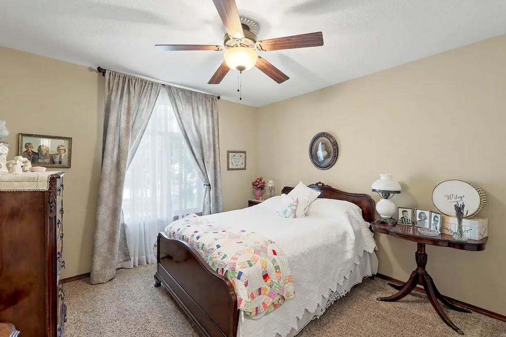 2906 N Emerson Street Derby KS 67037